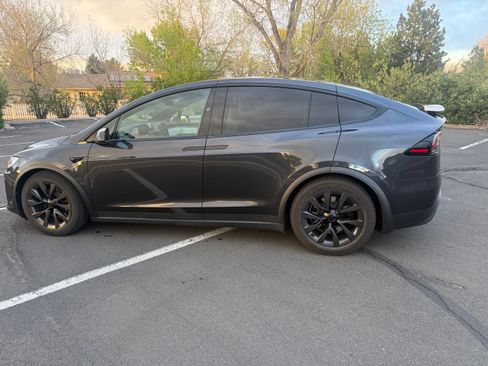 Used 2024 Tesla Model X AWD/4WD image 18