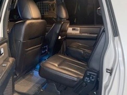 Used 2016 Ford Expedition EL XLT w/ Equipment Group 202A image 3