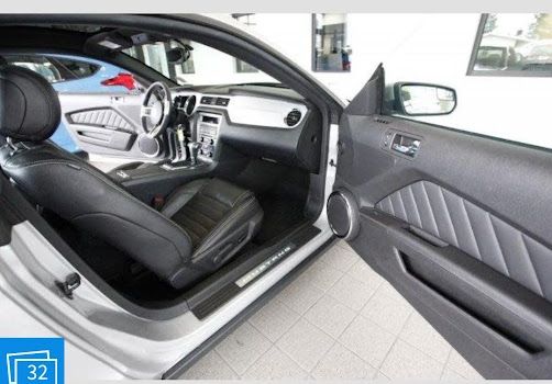 Used 2012 Ford Mustang Premium RWD image 20