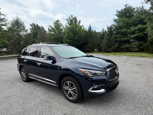 Used 2018 INFINITI QX60 Luxe AWD/4WD image 2