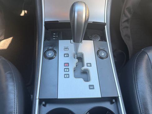 Used 2009 Hyundai Veracruz Limited image 8