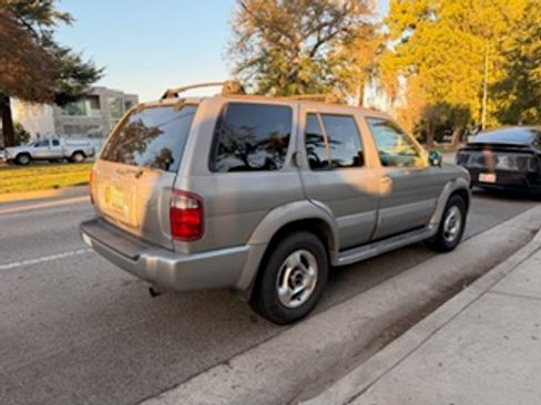Used 2001 INFINITI QX4 2WD image 5