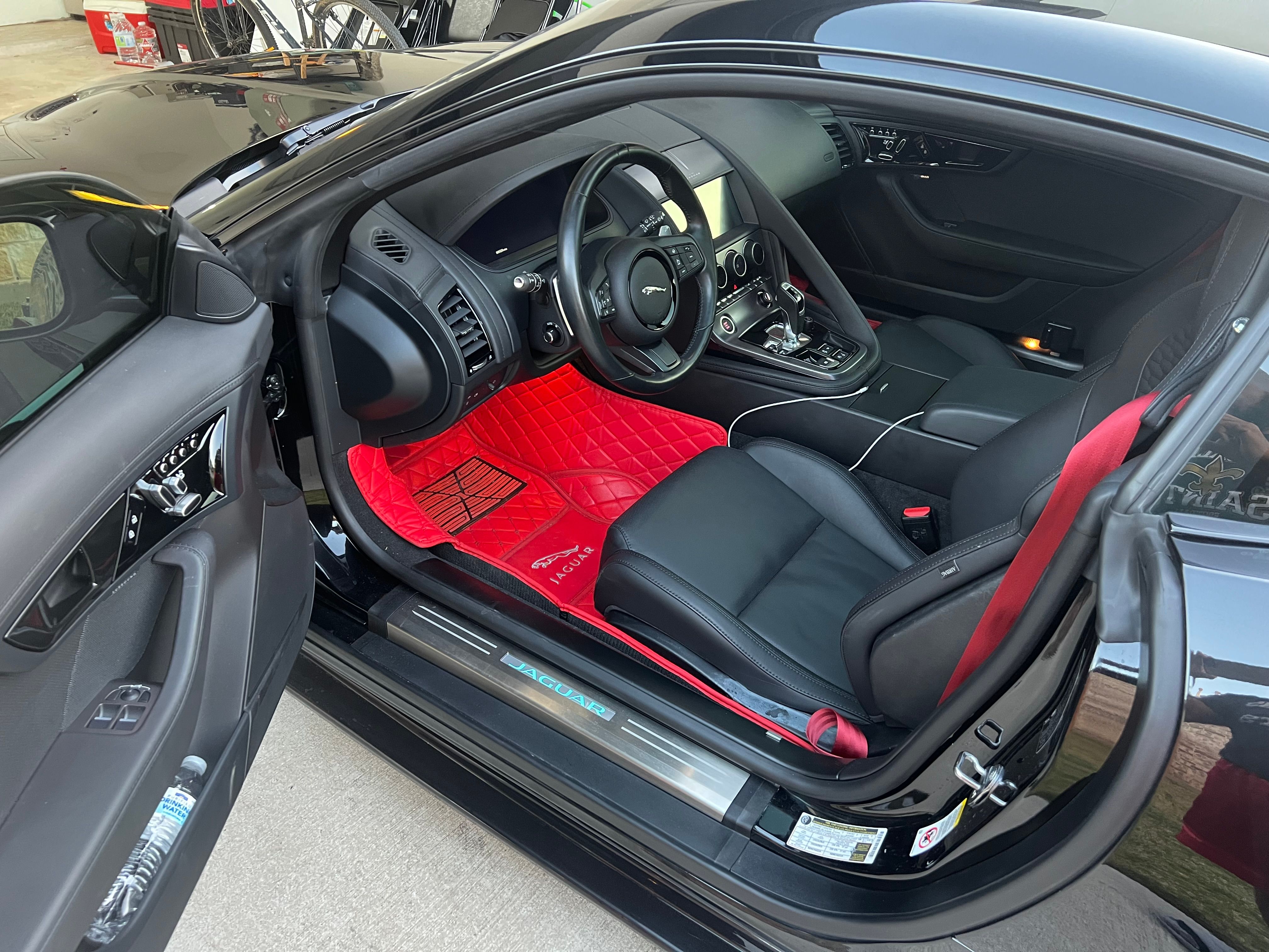 Used 2022 Jaguar F-TYPE Coupe RWD image 12