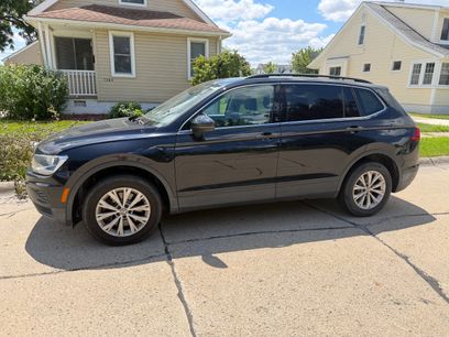Used 2019 Volkswagen Tiguan SE w/ Panoramic Sunroof Package