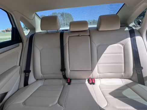 Used 2019 Volkswagen Passat 2.0T Wolfsburg FWD image 24