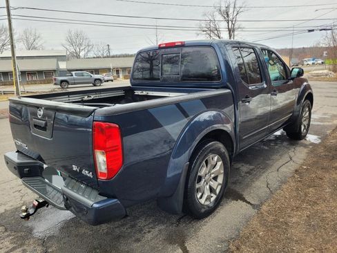 Used 2020 Nissan Frontier SV image 20