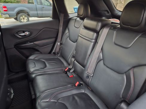 Used 2014 Jeep Cherokee Trailhawk w/ Leather Interior Group image 10