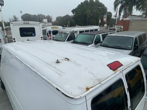 Used 2010 Ford E-250 and Econoline 250 image 26