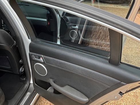 Used 2009 Pontiac G8 GT w/ Premium Package image 23