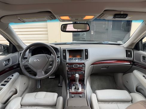 Used 2010 INFINITI G37 Journey w/ Premium Pkg RWD image 6