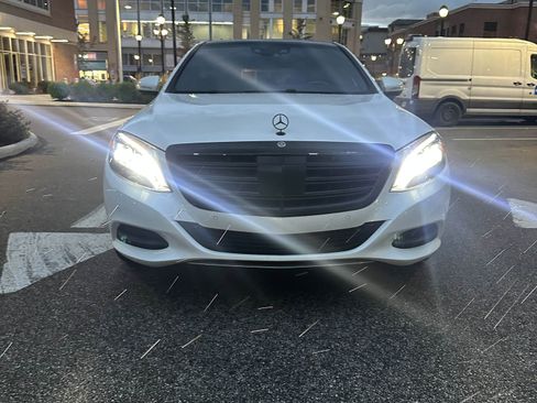 Used 2017 Mercedes-Benz S 550 4MATIC Sedan image 9