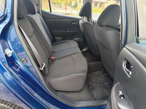 Used 2017 Nissan Leaf S image 16