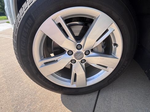 Used 2018 Audi Q5 2.0T Premium AWD/4WD image 13