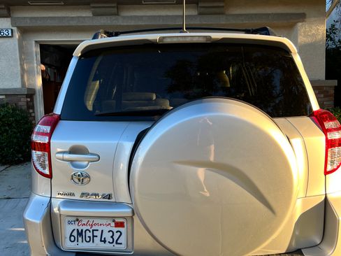 Used 2010 Toyota RAV4 2WD w/ 3rd Row image 5