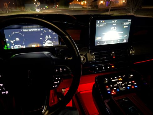 Used 2021 Lincoln Navigator L Reserve image 12