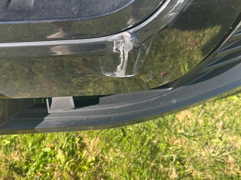 Used 2010 Ford Explorer Sport Trac Limited image 2