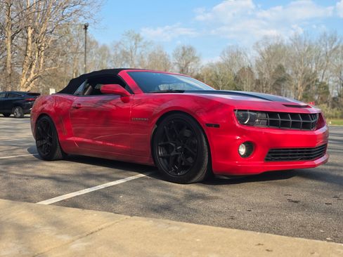 Used 2011 Chevrolet Camaro SS w/ RS Package image 10