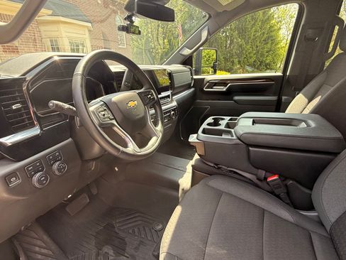 Used 2024 Chevrolet Silverado 2500 LT w/ All Star Edition AWD/4WD image 14