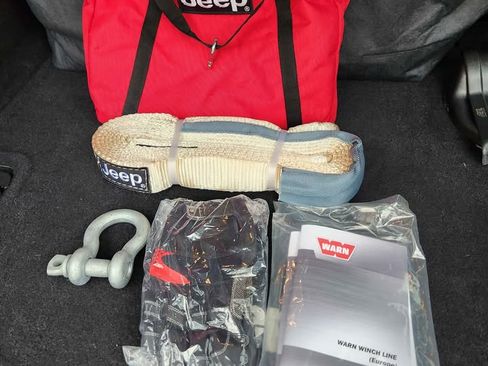 Used 2017 Jeep Wrangler Unlimited Sport image 18