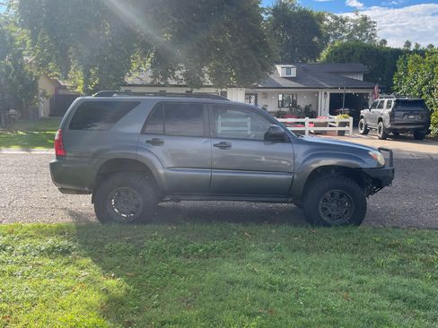 Used 2007 Toyota 4Runner Sport image 9