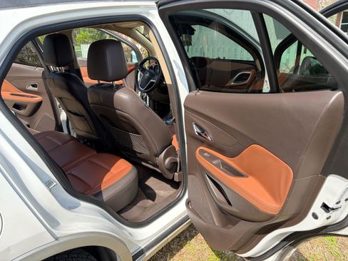 Used 2013 Buick Encore Premium image 6