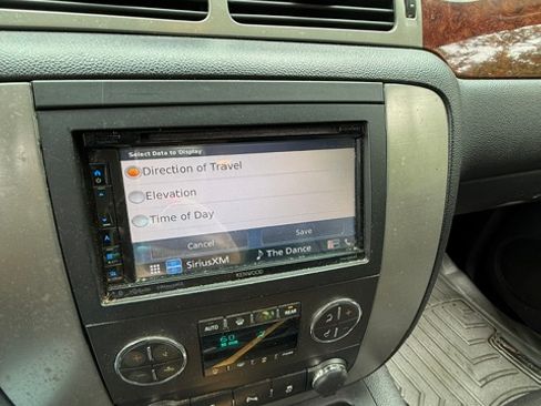 Used 2013 GMC Yukon XL 2500 SLT AWD/4WD image 9