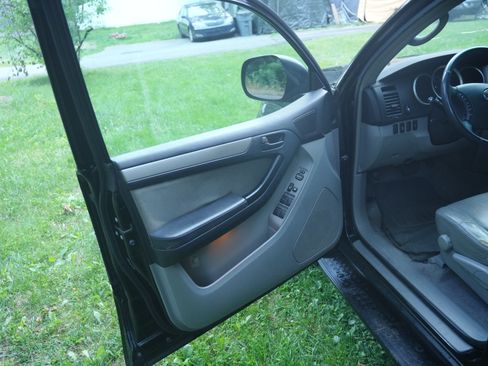 Used 2007 Toyota 4Runner Sport AWD/4WD image 14