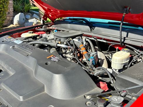 Used 2014 Chevrolet Silverado 2500 LTZ w/ LTZ Plus Package image 14