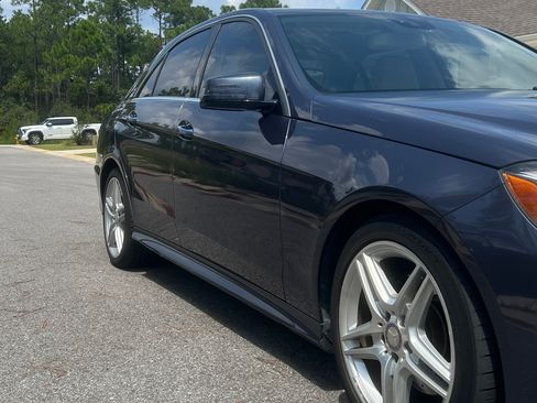Used 2014 Mercedes-Benz E 350 Sedan image 26