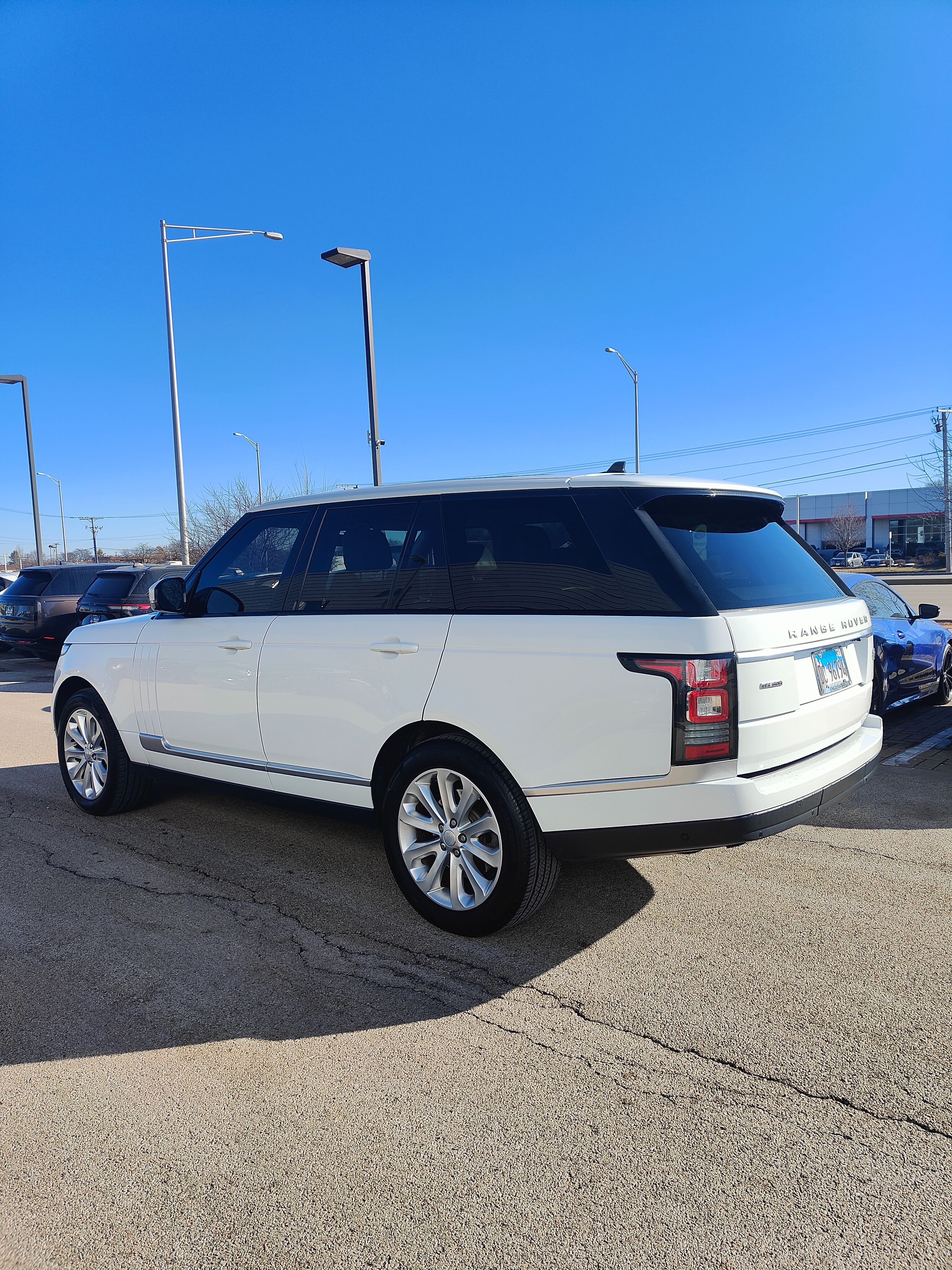 Used 2016 Land Rover Range Rover HSE AWD/4WD image 13