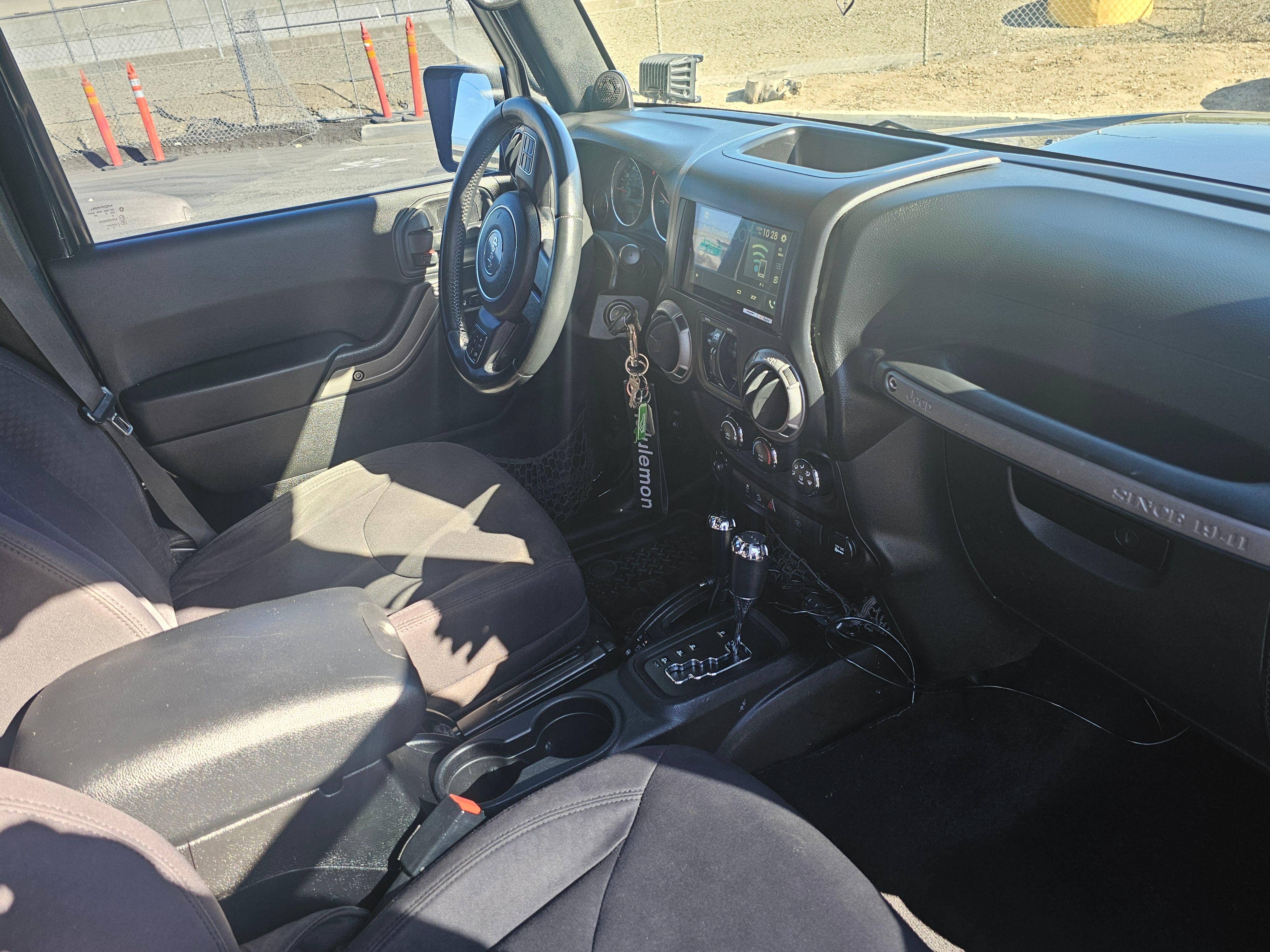 Used 2014 Jeep Wrangler Unlimited Sport w/ Quick Order Package 24S AWD/4WD image 10
