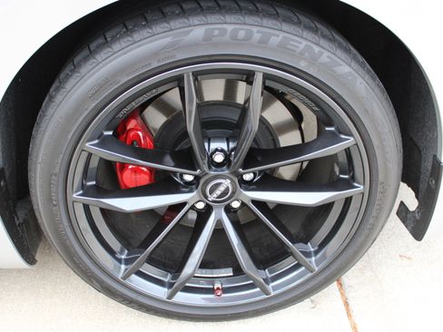 Used 2023 Nissan Z w/ Floor Mat Package (L93) image 13