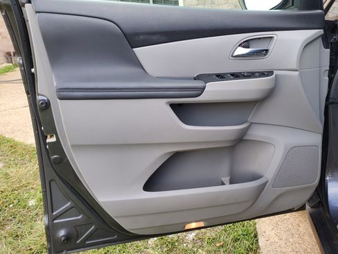 Used 2014 Honda Odyssey EX image 15