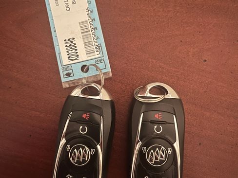 Used 2019 Buick Envision Essence image 5