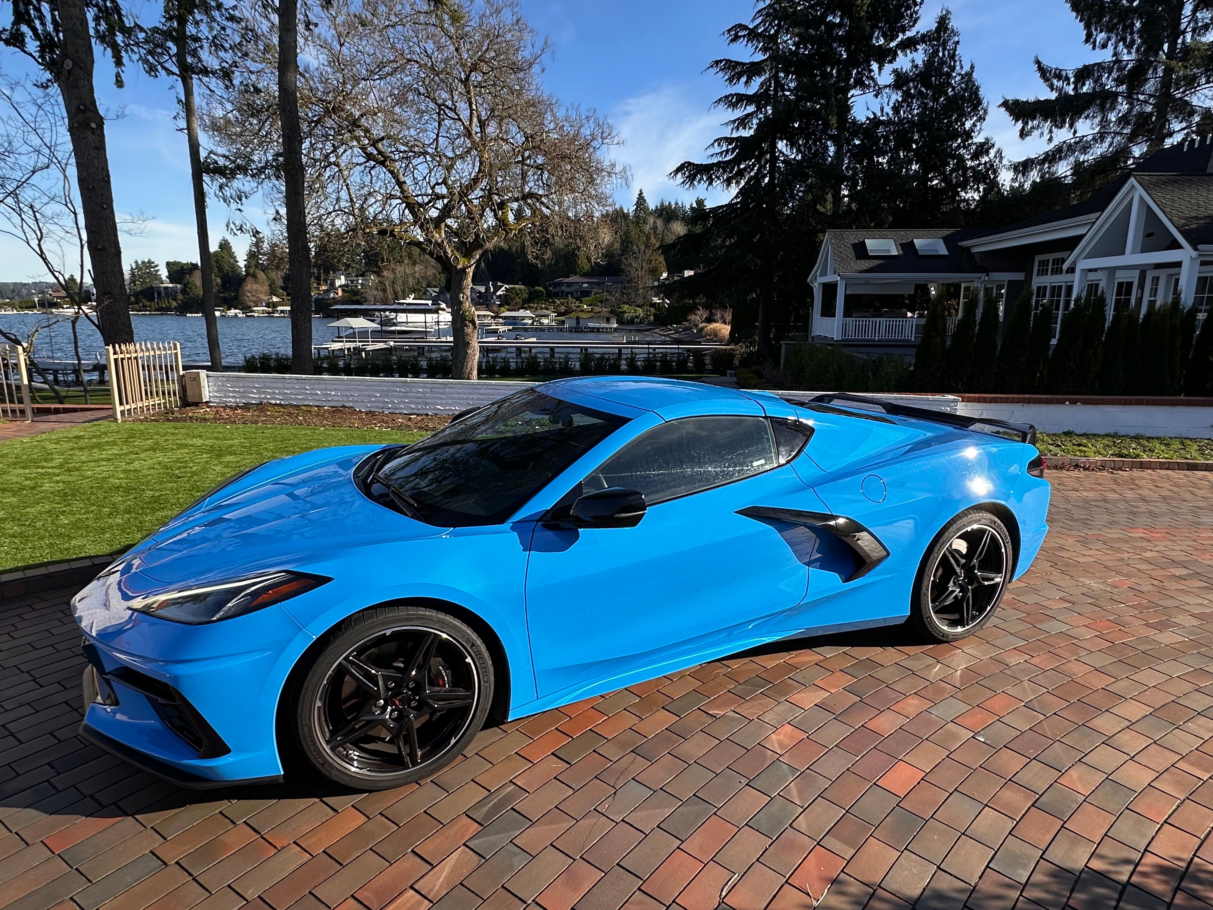 Used 2020 Chevrolet Corvette Stingray Premium Cpe w/ 3LT Preferred Equipment Group RWD image 2