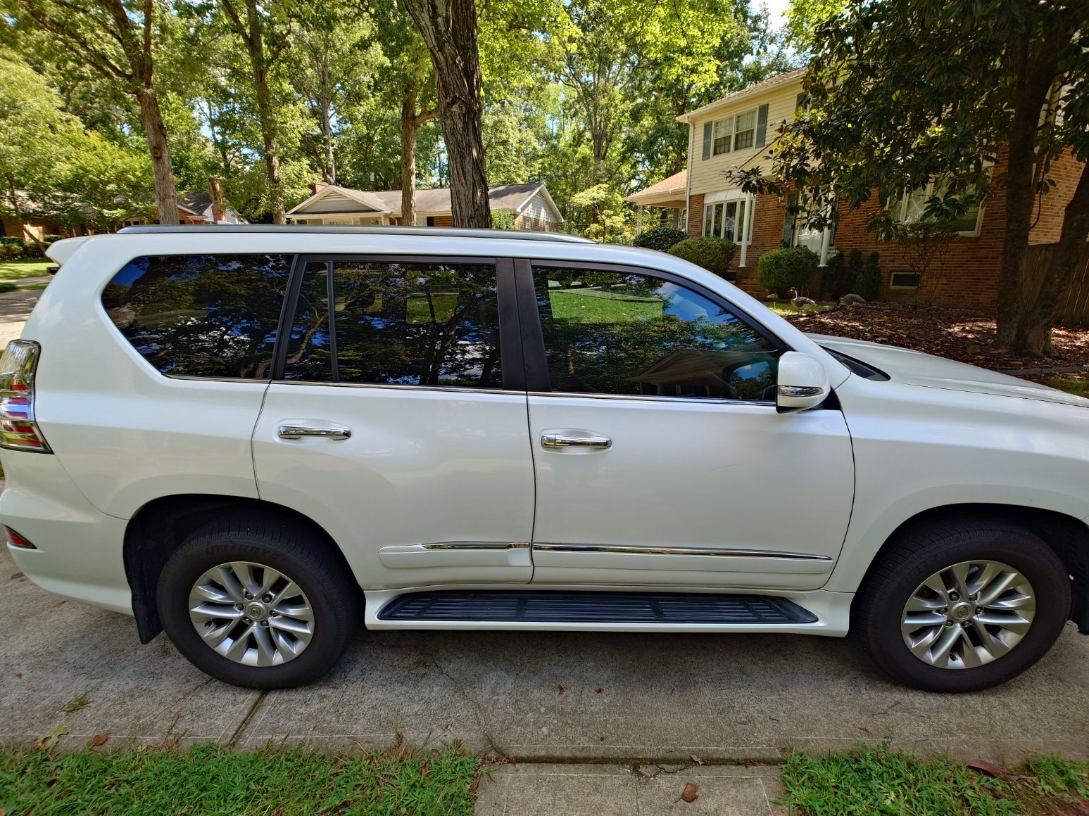 Used 2019 Lexus GX 460 Premium AWD/4WD image 5