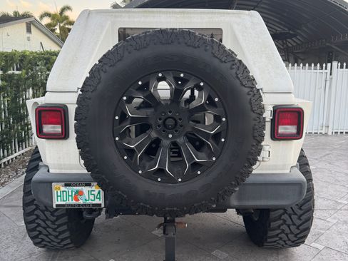 Used 2021 Jeep Wrangler Unlimited Sport image 5