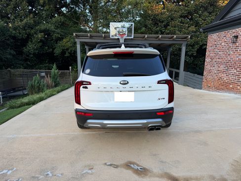 Used 2020 Kia Telluride S w/ S 8 Passenger Seating Package FWD image 6