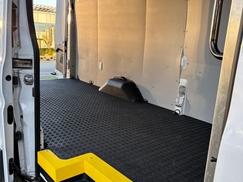 Used 2020 Ford Transit 350 148 High Roof Extended image 18