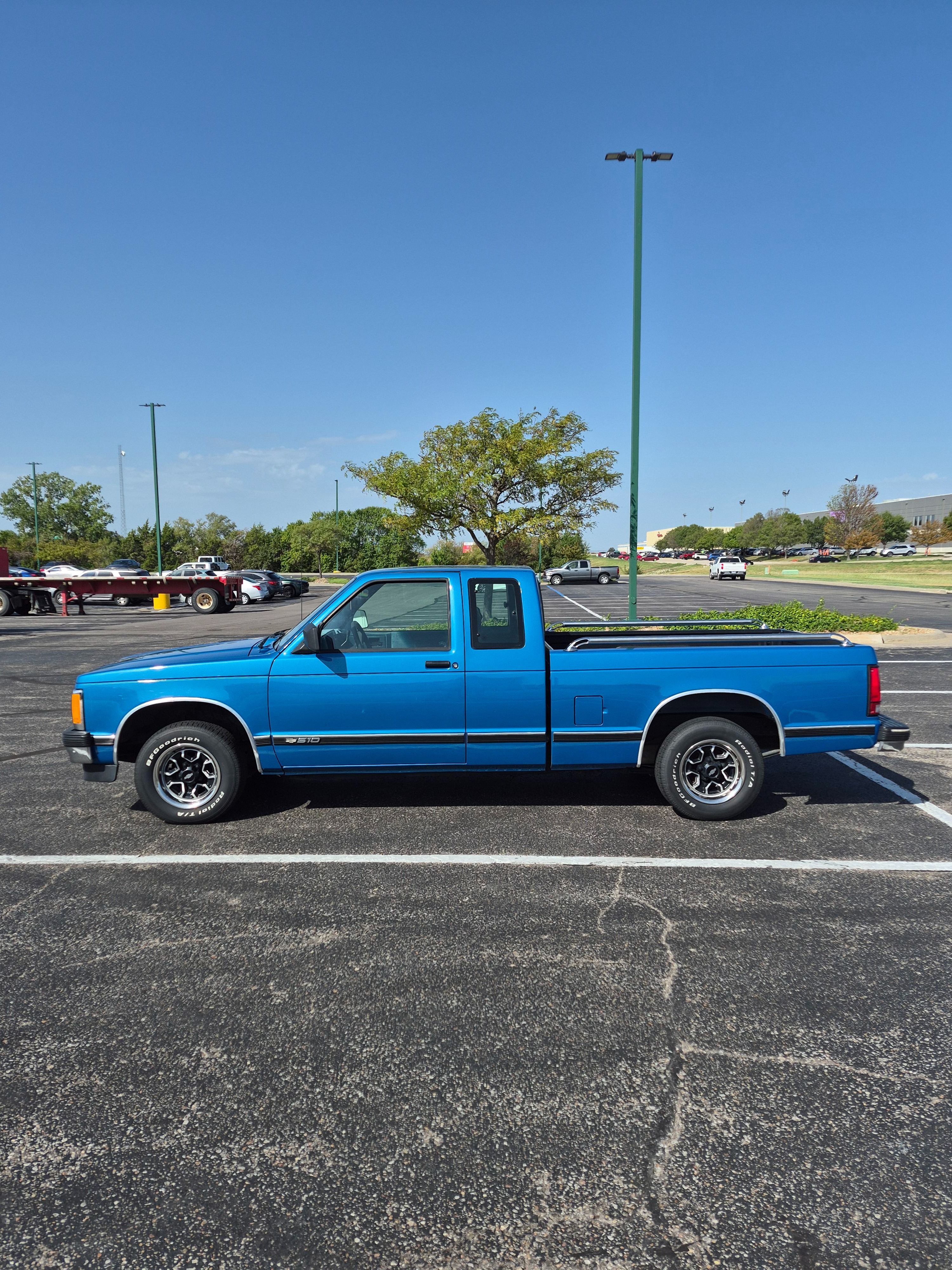 Used 1993 Chevrolet S10 Pickup 2WD Extended Cab image 1