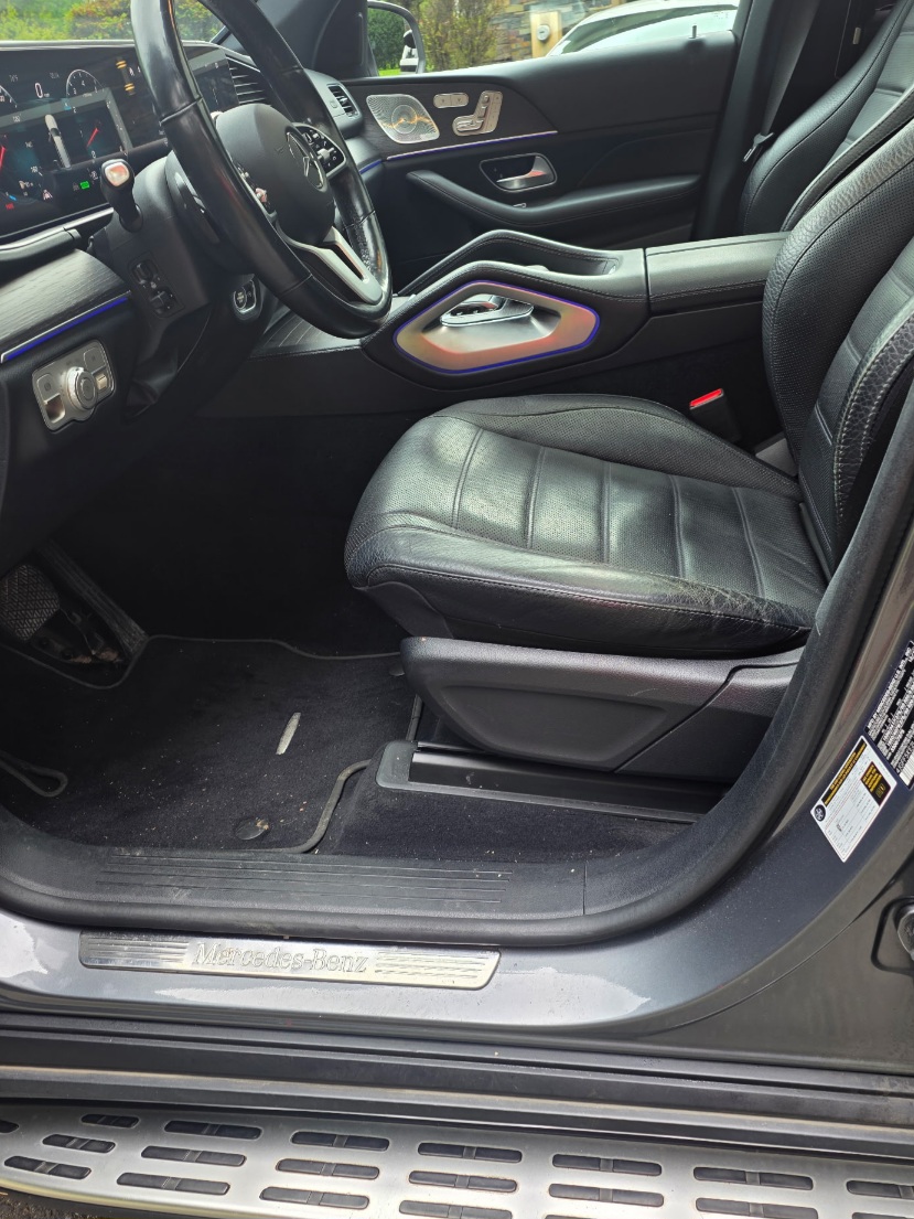 Used 2020 Mercedes-Benz GLS 450 4MATIC image 17