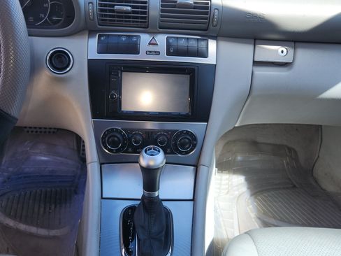 Used 2005 Mercedes-Benz C 230 Sedan image 5