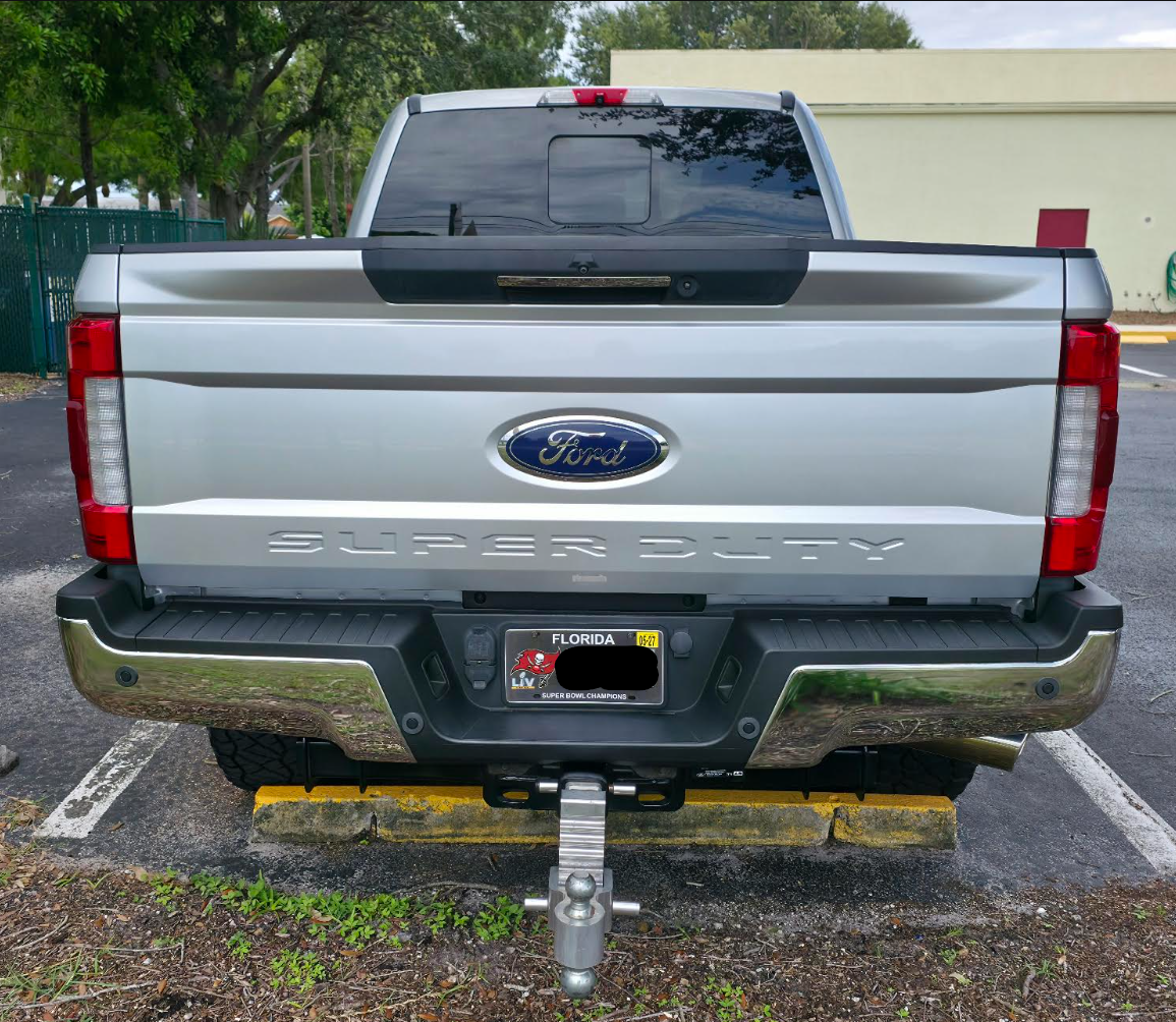 Used 2019 Ford F350 Lariat w/ Lariat Ultimate Package AWD/4WD image 4