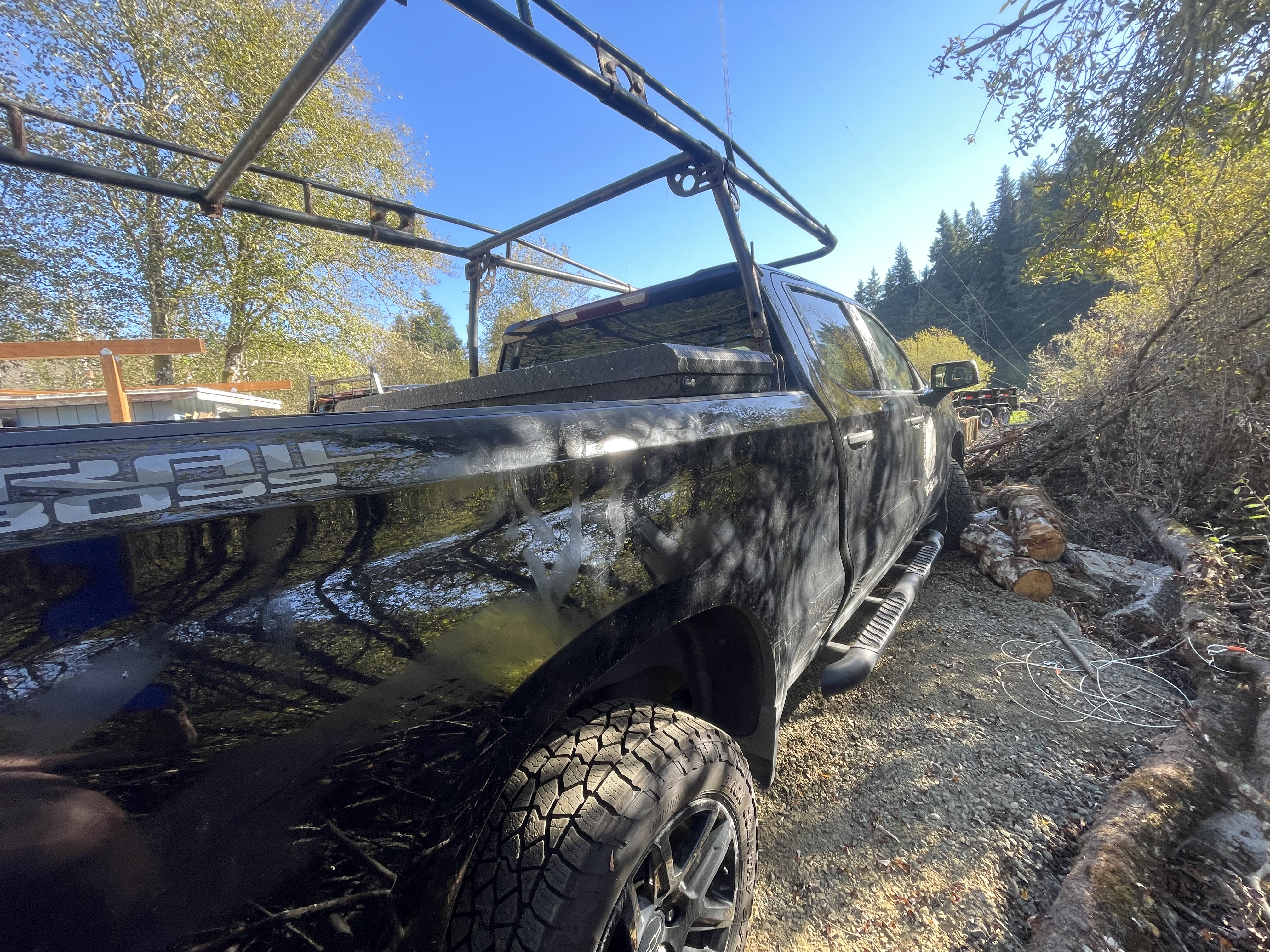 Used 2024 Chevrolet Silverado 1500 Custom Trail Boss AWD/4WD image 5