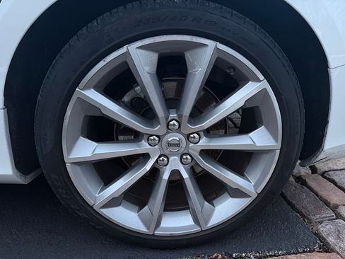 Used 2021 Volvo S60 T5 Momentum w/ Premium Package image 24