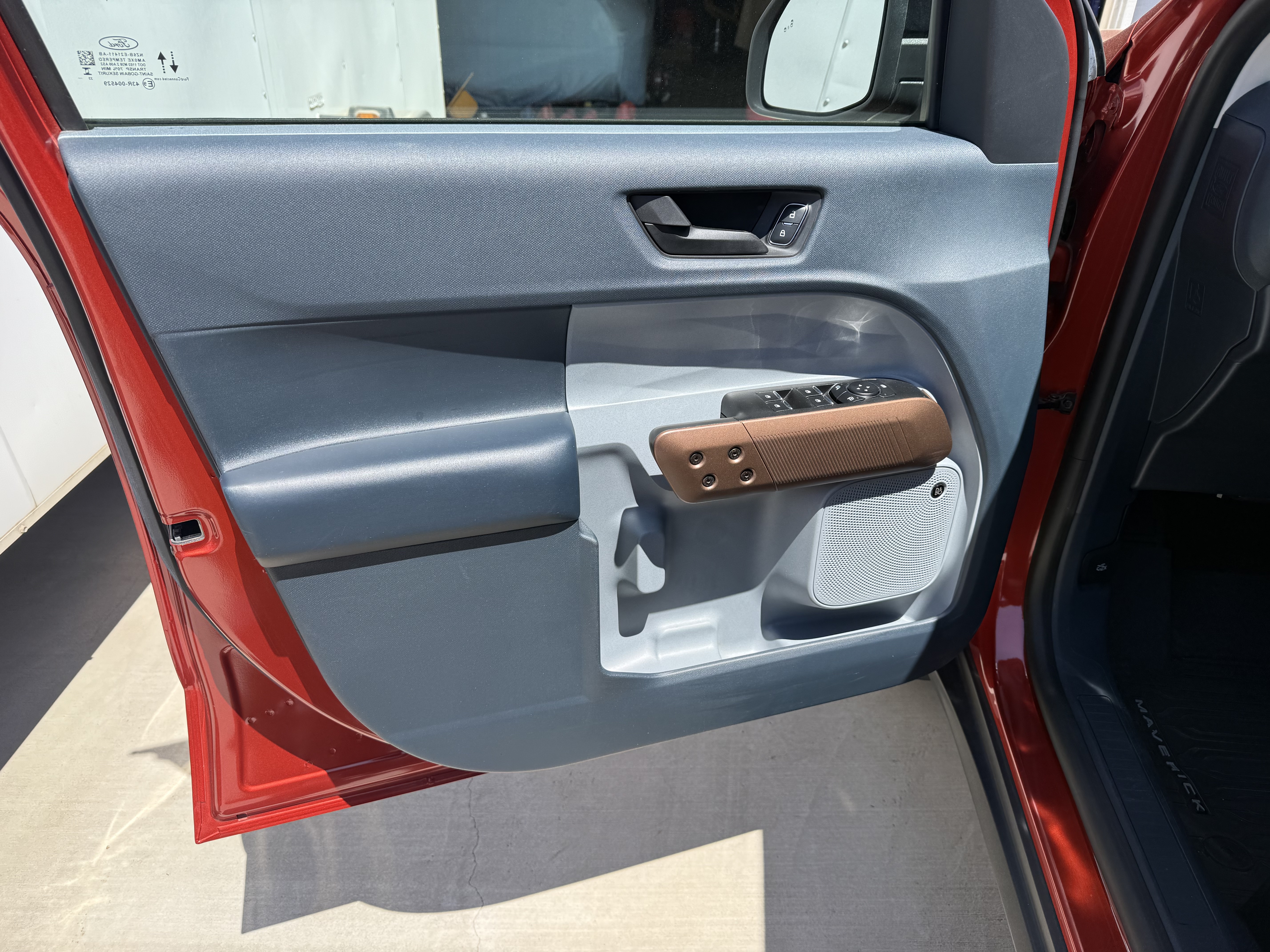 Used 2024 Ford Maverick Lariat FWD image 22