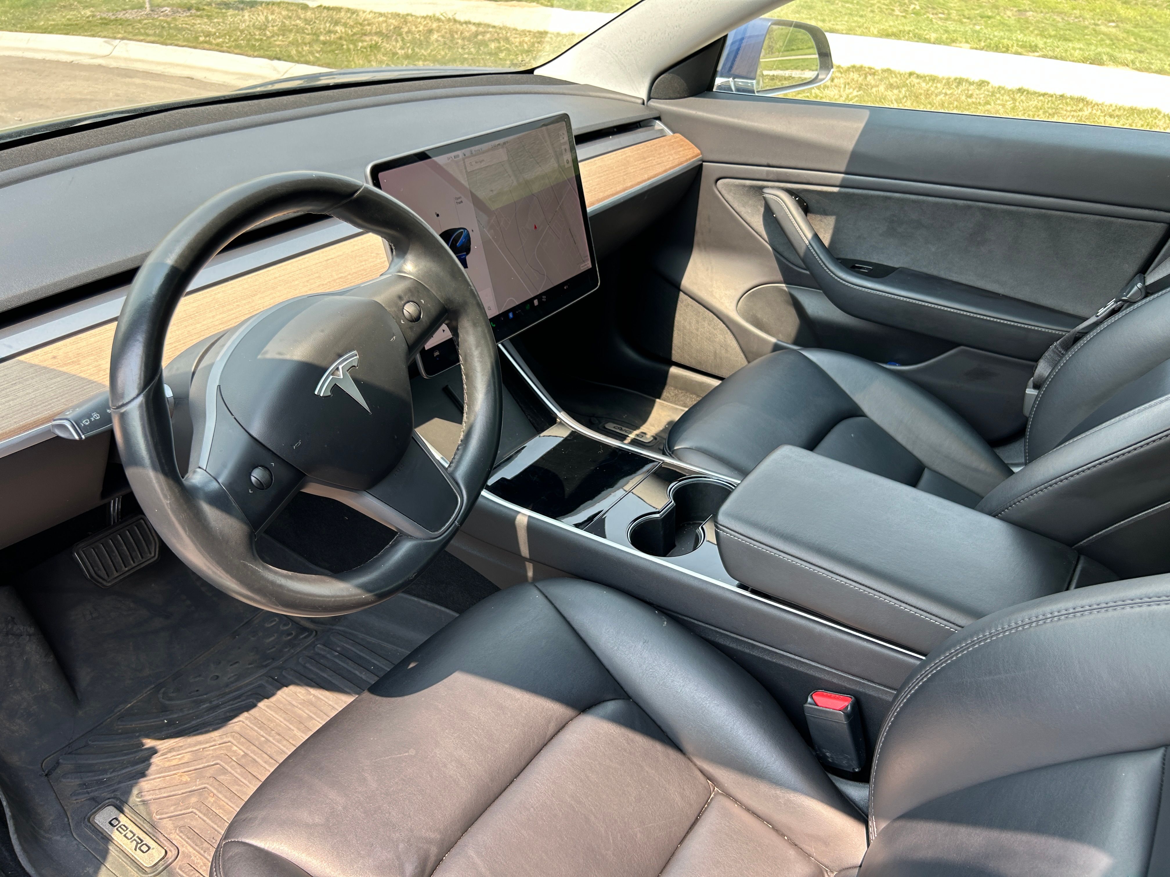 Used 2019 Tesla Model 3 Mid Range RWD image 10