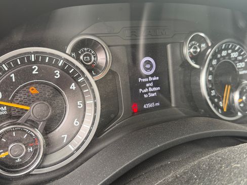 Used 2020 RAM 2500 Tradesman image 1