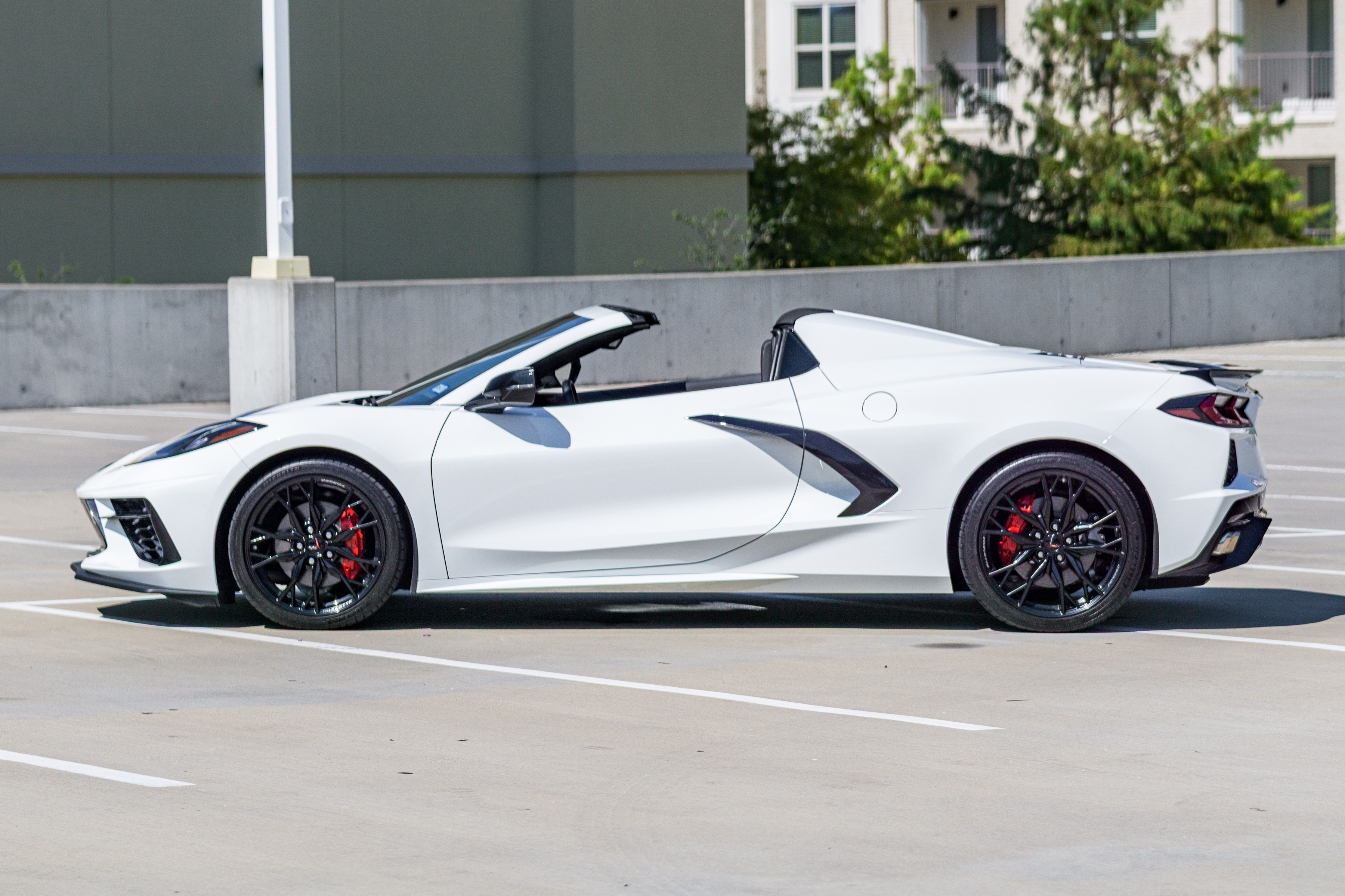 Used 2025 Chevrolet Corvette Stingray Preferred Conv w/ Stealth Interior Trim Package RWD image 9