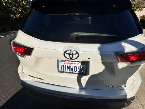 Used 2015 Toyota Highlander Limited image 5